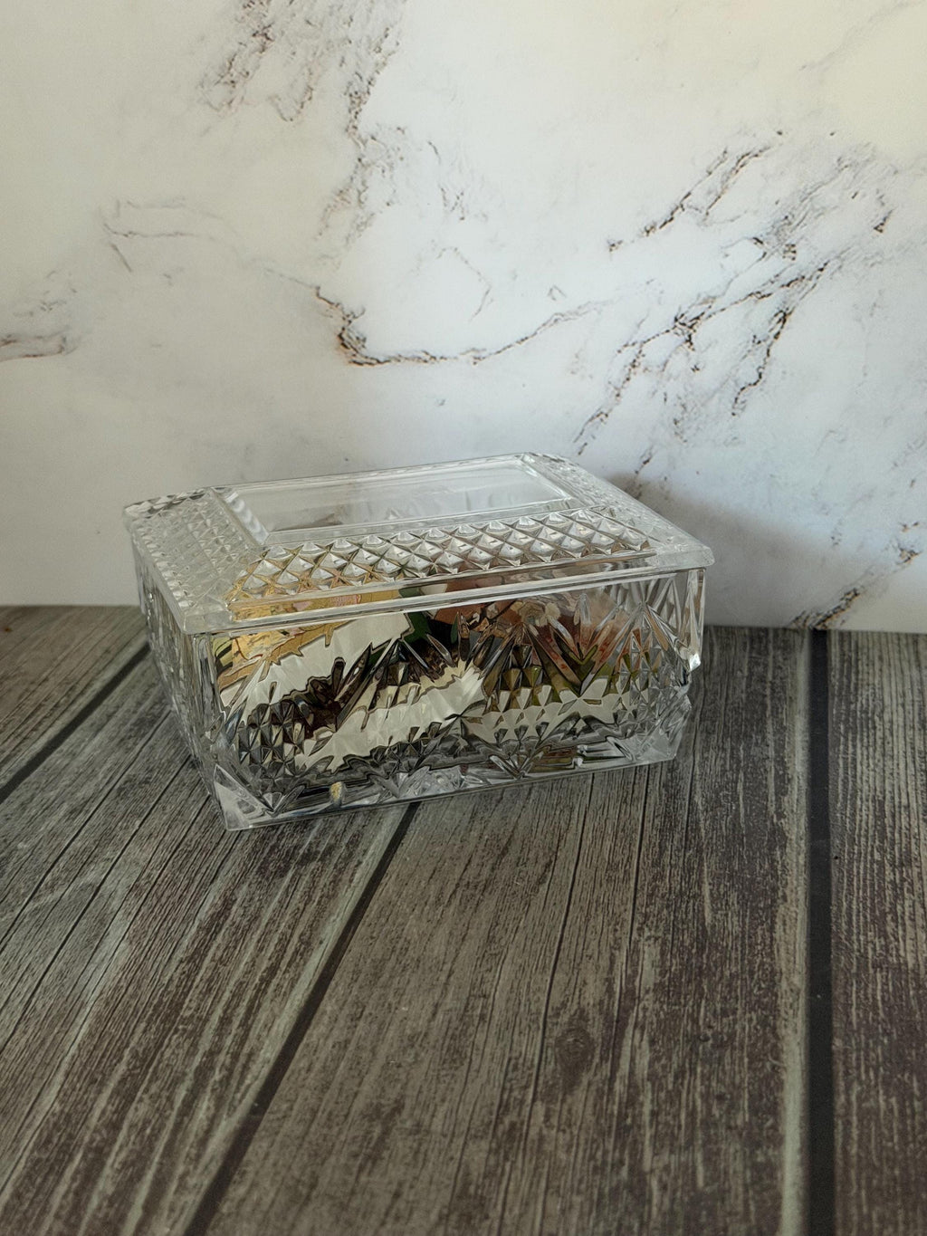 Vintage Pinwheel Starburst Glass Trinket Box Clear Pressed Glass with Lid