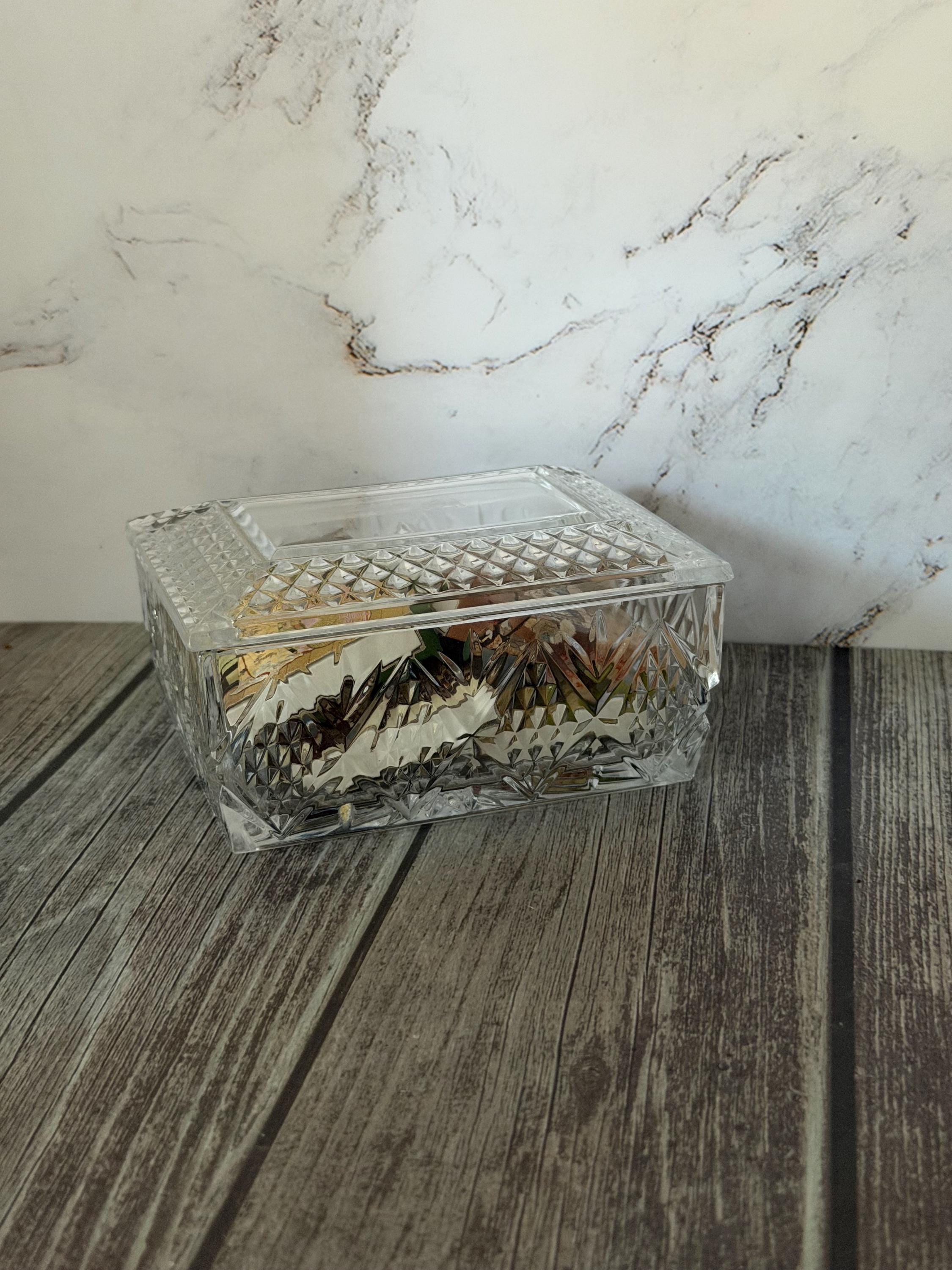 Vintage Pinwheel Starburst Glass Trinket Box Clear Pressed Glass with Lid