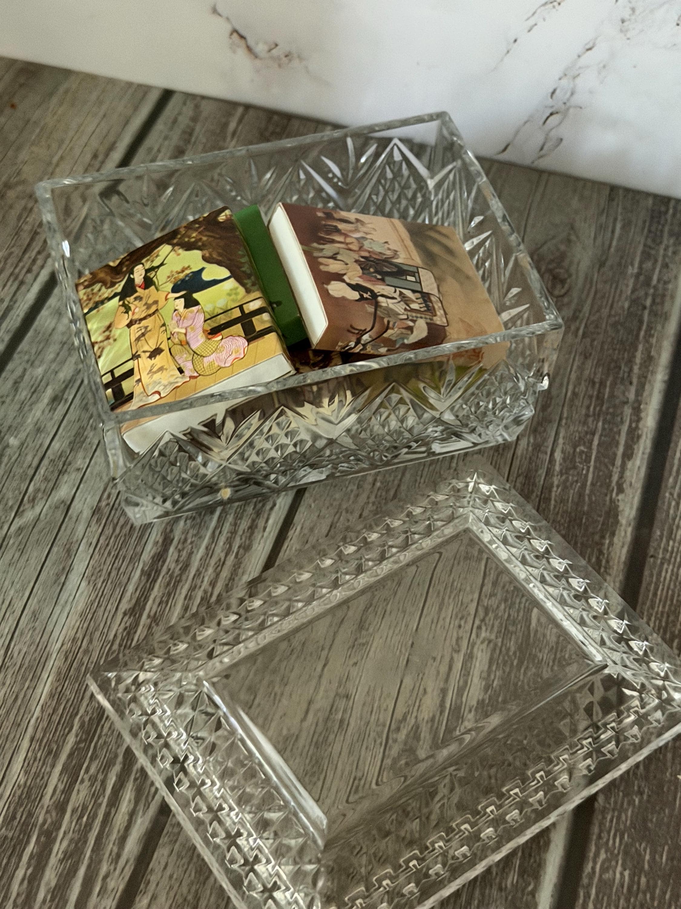 Vintage Pinwheel Starburst Glass Trinket Box Clear Pressed Glass with Lid