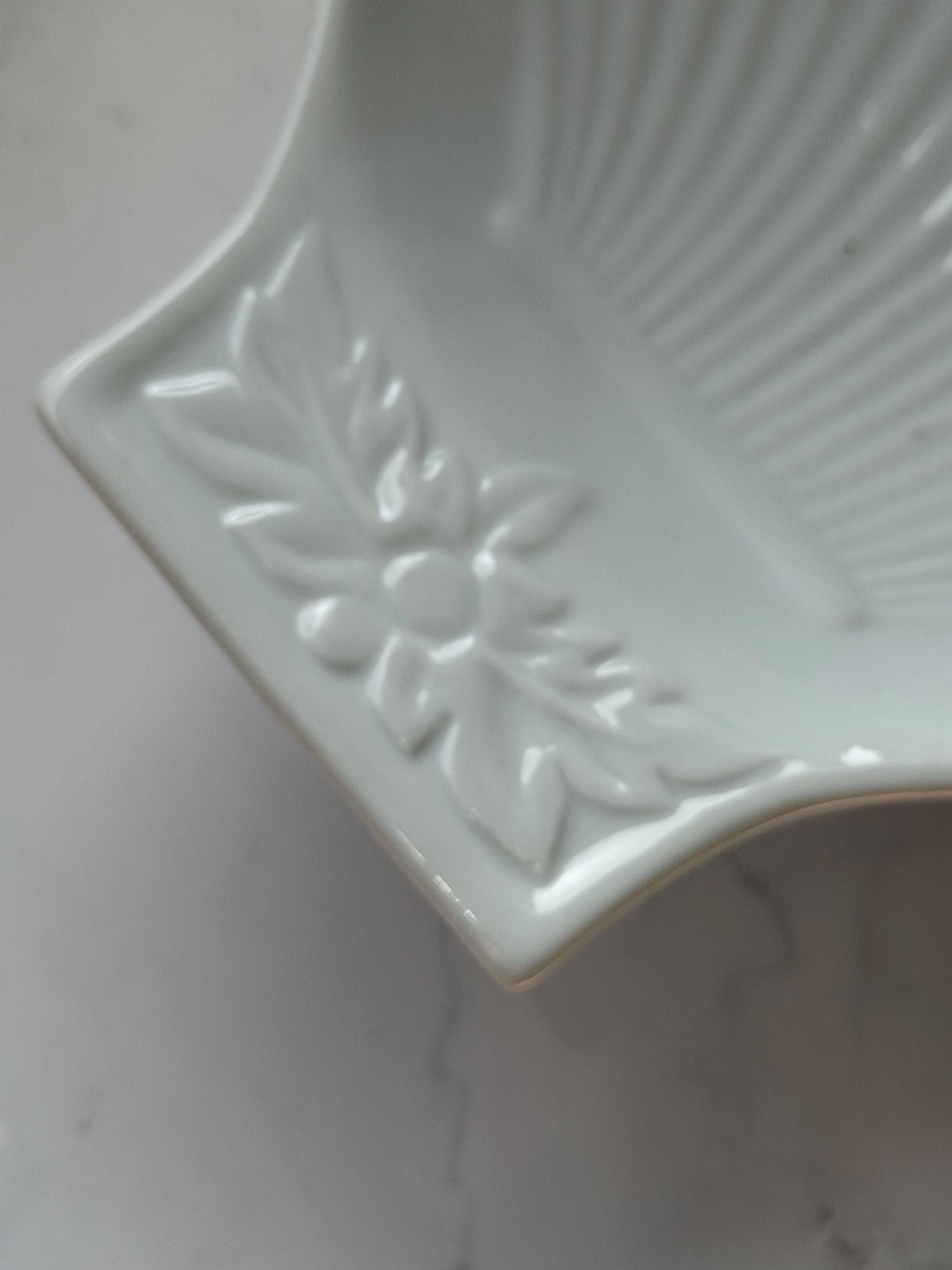 Sur La Table Scallop Shell Dishes, White Porcelain Oyster Gratin Set